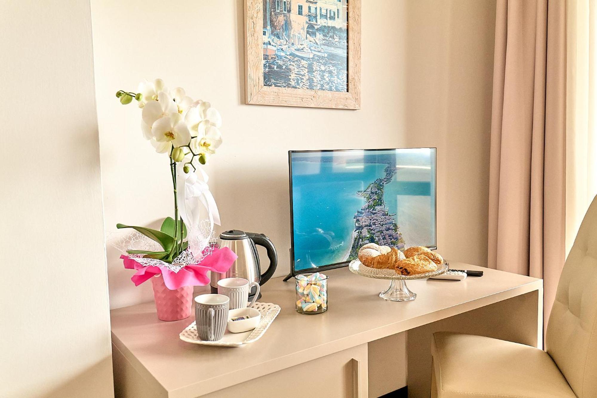 Moniga Aparthotel *